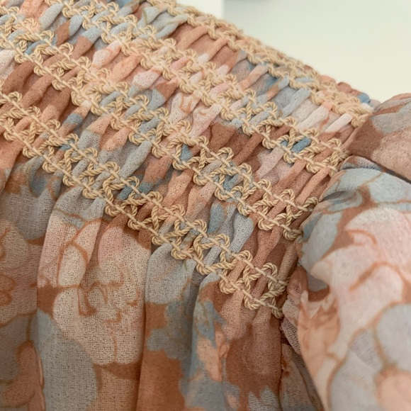 Aritzia Wilfred Wuthering Blouse (M) - Picture 3 of 9